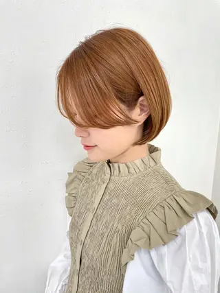 ショート esse大阪茶屋町店所属・レイヤーカット 新井田陽寿のヘアスタイル