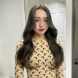 カラー クルミ/ 💕ワンホンネイルのネイルデザイン