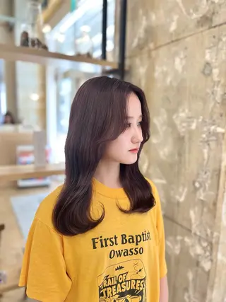 セミロング カラー 寒色 ♡ レイヤー ┊︎miyuのヘアスタイル