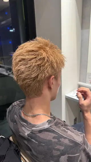ショート カラー メンズ 梅田 ハイトーン shionのヘアスタイル