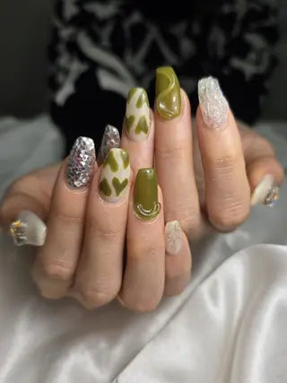 ネイル ビジュード ネイルのネイルデザイン