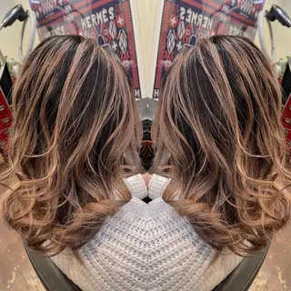 セミロング カラー peakshair所属・艶々になる髪質改善 𝒀𝑼𝑻𝑶のヘアスタイル