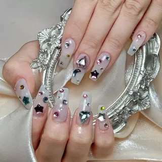 ネイル マギー ネイル🦋のネイルデザイン