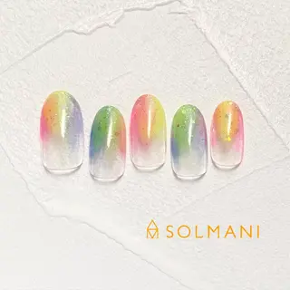 ネイル SOLMANI 予約担当のネイルデザイン
