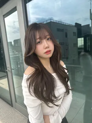 ロング GISEL TAKUYAのヘアスタイル