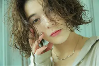 ミディアム パーマ 小笠原 悠斗のヘアスタイル