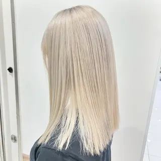 カラー 長尾菜々美🐰 ／ハイトーンカラーのヘアスタイル
