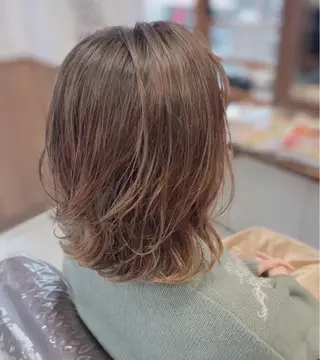ミディアム パーマ 福見 美保のヘアスタイル