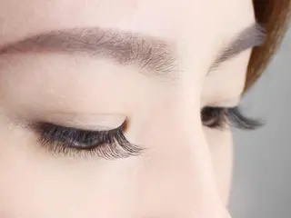 マツエク・マツパ Olivia アイラッシュのマツエク・マツパデザイン