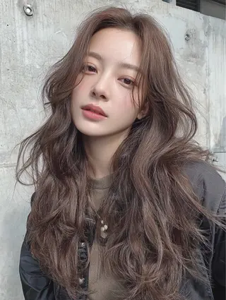 ロング カラー NOOS omotesando所属・あなたのお悩み改善" You"💚❤️💛のヘアスタイル