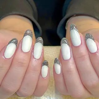 ショート カラー ネイル ネイルサロン リリーブランシュ所属・森 瑞紀のネイルデザイン