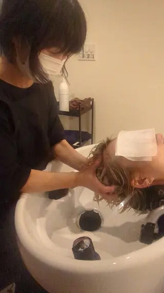 スパニスト 中川のヘアスタイル