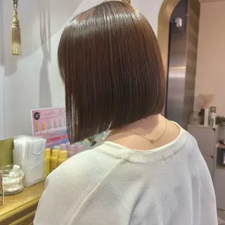 ミディアム カラー ヘアアレンジ 髪質改善【縮毛矯正】 美髪ボブを量産する人のヘアスタイル