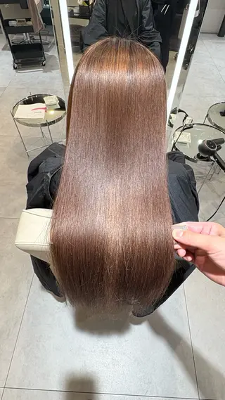 カラー 山中 萌百花のヘアスタイル