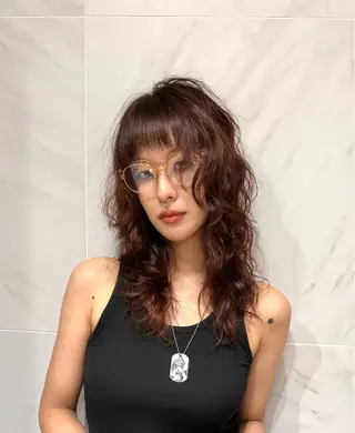 セミロング 淡いハイトーンカラー レイヤーカットゆうかのヘアスタイル