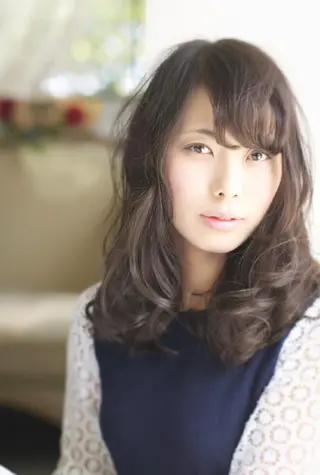 セミロング ロング カラー パーマ Euphoria 【ユーフォリア】のヘアスタイル