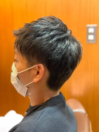 ショート パーマ メンズ 砂川 すながわのヘアスタイル