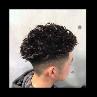 ショート パーマ 及川シゲル 髪質改善講師のヘアスタイル