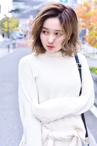 セミロング エクステ（レミー毛） NINEのヘアスタイル