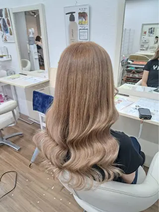 ロング カラー GLOSS 心斎橋 山上のヘアスタイル