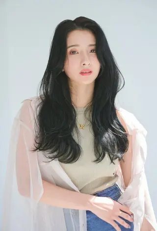 ロング カラー Little×Ray所属・Ayu🩶 カットモデル募集中のヘアスタイル