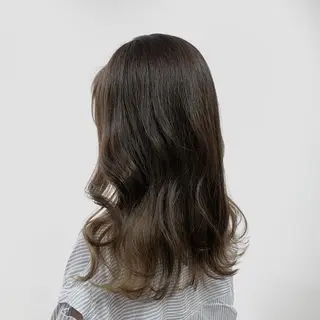 セミロング カラー ヘアアレンジ キヨミ 韓国レイヤーカットのヘアスタイル