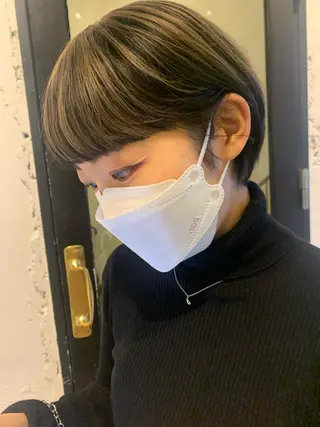 ショート カラー Fuuu《フゥ》所属・シノザキ シンゴのヘアスタイル