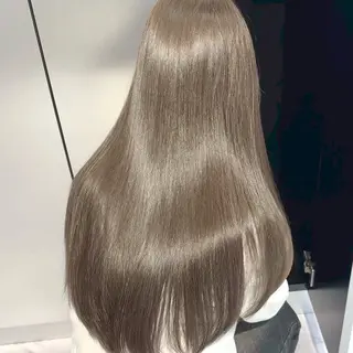 ロング カラー 🤍ハイトーン 🤍VIVIE🤍のヘアスタイル