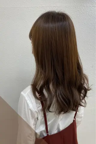 ロング カラー 菊地 紗矢のヘアスタイル