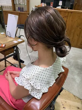 セミロング yukie🌷 /暖色🍒梅田サロンのヘアスタイル