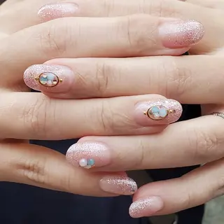 ネイル MOM 原宿店所属・MoM マムネイル原宿のネイルデザイン