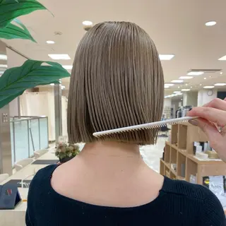 ショート カラー 透明感カラー🫧 ベージュ✴︎meiのヘアスタイル