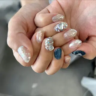 ネイル from to所属・seika .のネイルデザイン