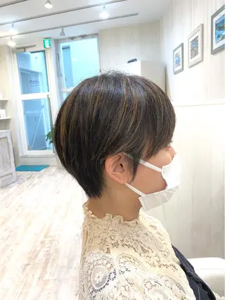 ショート カラー 佐藤史哉* 韓国レイヤー赤み除去のヘアスタイル