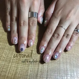 ショート ネイル ツメトマツゲ .のネイルデザイン