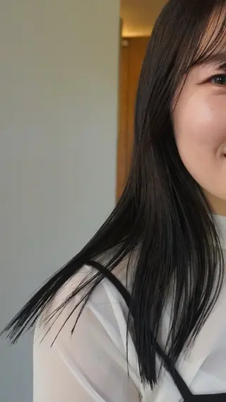 カラー momb所属・杉浦 姫菜のヘアスタイル