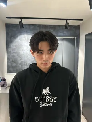 ミディアム メンズ SALOWIN 原宿 iori所属・💈センターパート パーマ特化💈雄太のヘアスタイル