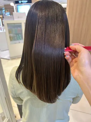 セミロング カラー 艶質改善/縮毛矯正 ササキナツミのヘアスタイル