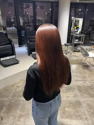 ロング 岡田 琉花のヘアスタイル