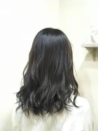 ミディアム カラー 渋谷宮益坂 omoのヘアスタイル
