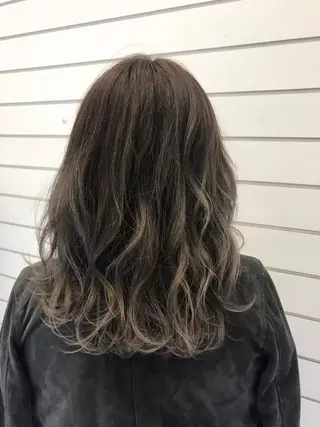 セミロング カラー 池袋/透明感カラー 🎀Yuri🎀のヘアスタイル