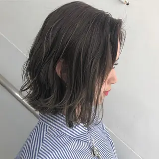 ミディアム カラー CLUTCH天王寺 西藤遥河のヘアスタイル