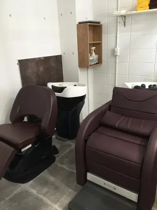 艶髪美容室naty 元村貴裕のヘアスタイル