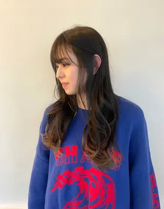 ロング カラー TIECHEL所属・韓国ナチュラル・ ベージュ/落合夏希のヘアスタイル