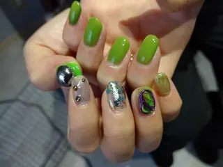 ネイル 🪐富島彩夏 /海外nail🪐のネイルデザイン