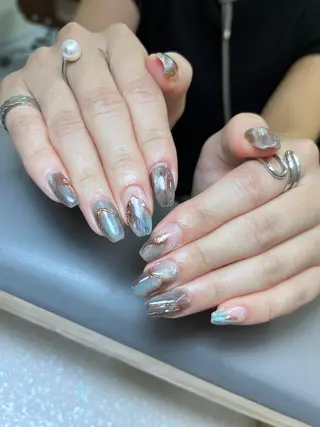 ネイル Flowerネイルサロン所属・. yukiのネイルデザイン