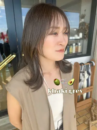 セミロング 藤本 静香のヘアスタイル