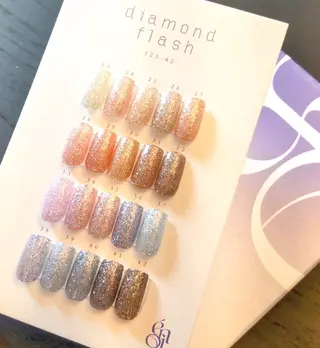 ネイル Éva nail salon所属・Éva nail MARIのネイルデザイン