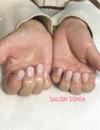 ネイル 小顔・毛穴・たるみ ネイル　似内真樹のエステ・リラクイメージ