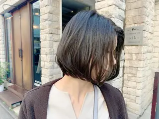 ショート カラー EMANON天神所属・Hitomi Ezakiのヘアスタイル